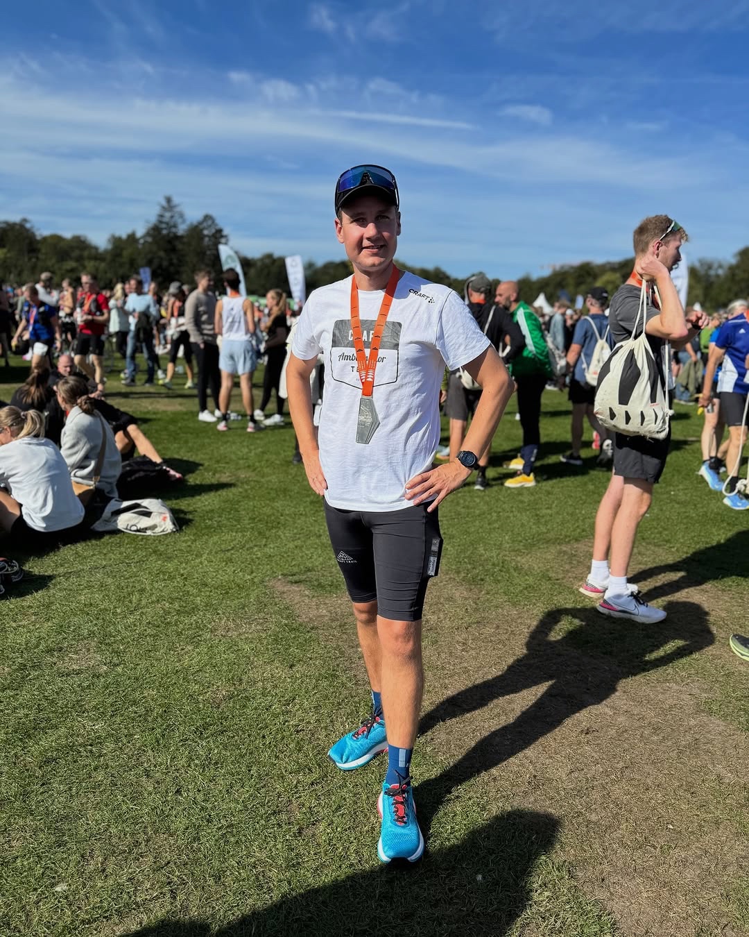 evers.runs Copenhagen Halfmarathon 2024 in the books 🥳 Target today was a finish time around 2 hours (my current fitness level taken into consideration). Plan was to try and keep a steady pace, stop